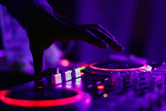 Learn to DJ: Group Session for Beginners